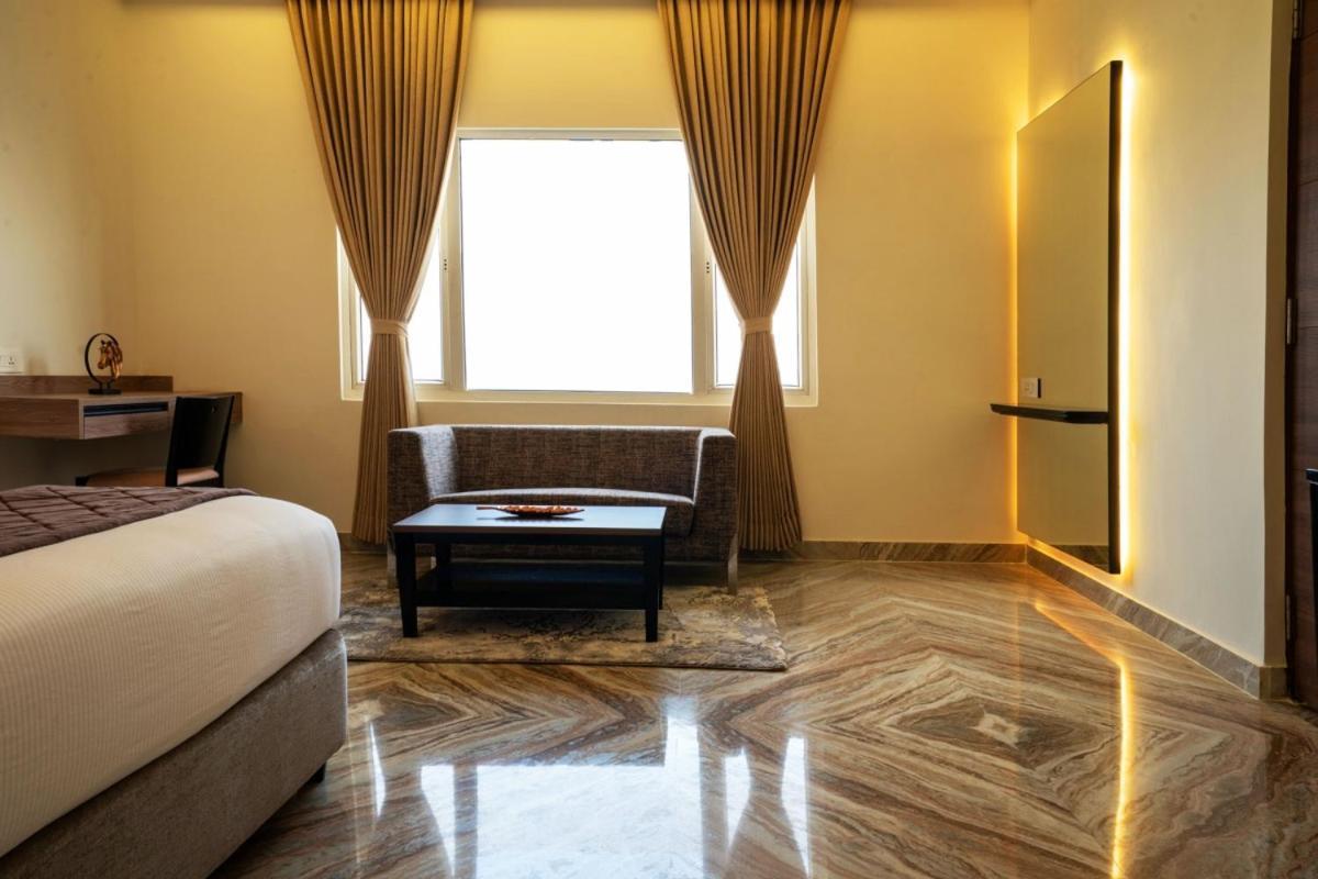 Hotel Star City Chennai Bagian luar foto